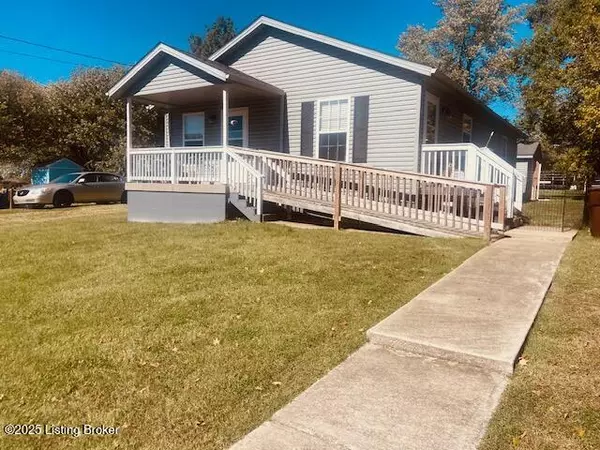 164 W Owen St, Eminence, KY 40019