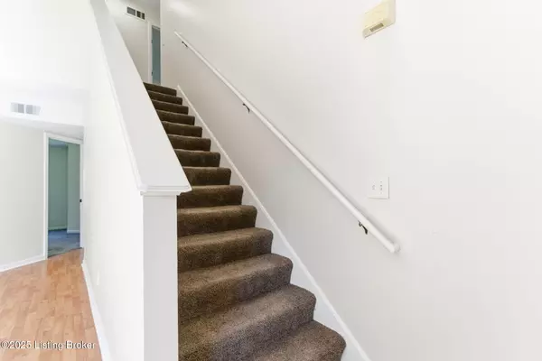 Louisville, KY 40299,11505 Magnolia View Ct