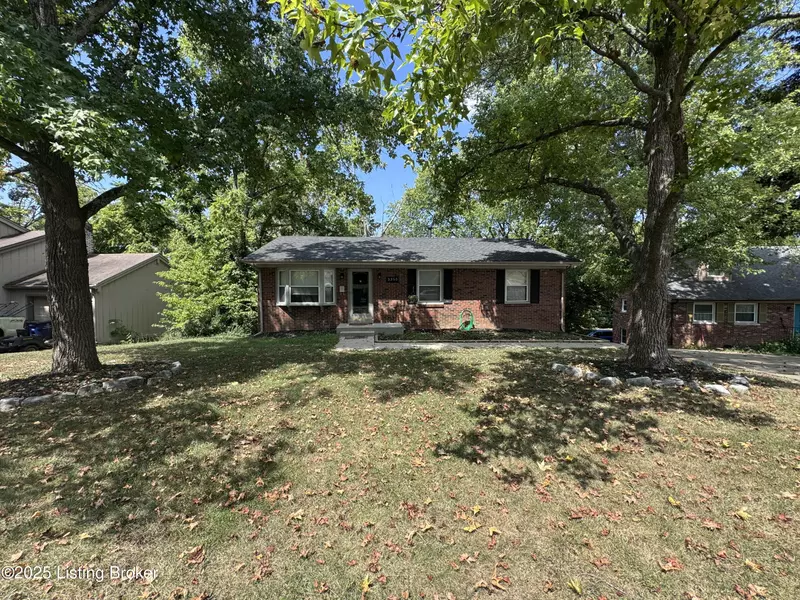 3355 Sutherland Dr, Lexington, KY 40517