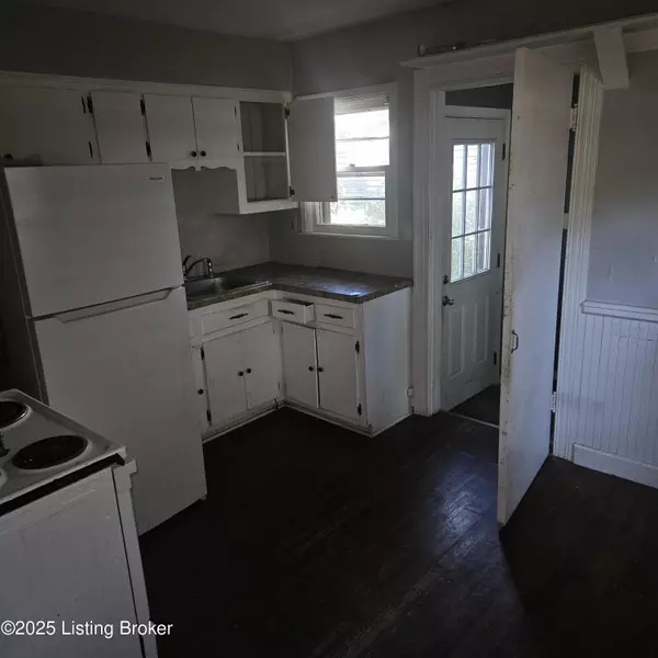 Louisville, KY 40222,604 Marquette Dr