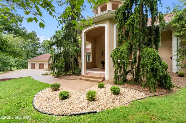 Elizabethtown, KY 42701,240 Briarwood Cir