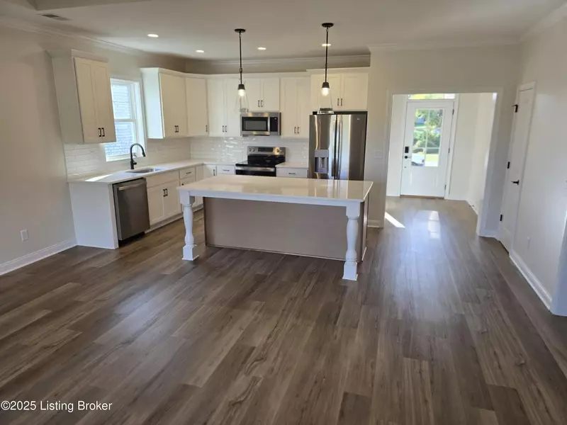4427 Lochridge Pkwy, Louisville, KY 40299