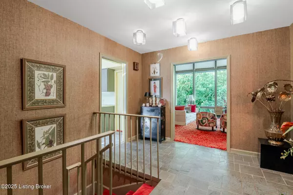 Louisville, KY 40207,765 Greenridge Ln