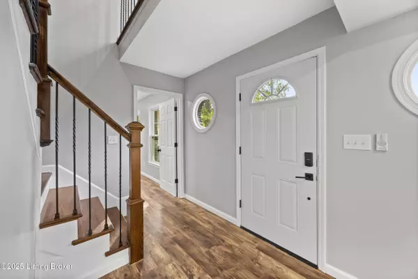 Louisville, KY 40222,713 Cadogan Ct