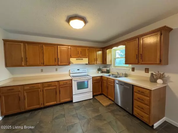 Ekron, KY 40117,45 Paula Ct