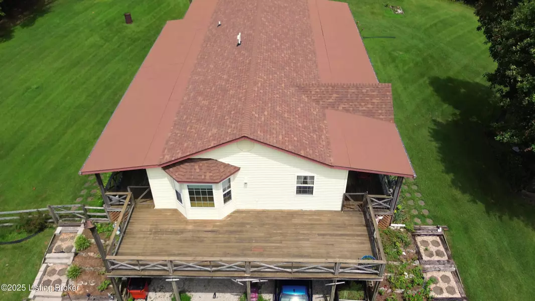 1020 Yates Chapel Rd, Cecilia, KY 42724