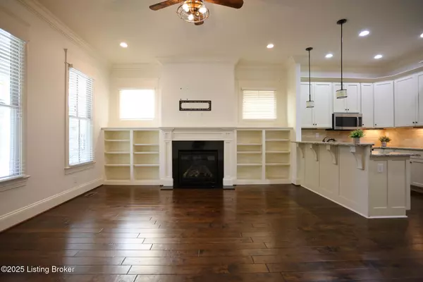 Prospect, KY 40059,10711 Impatiens St