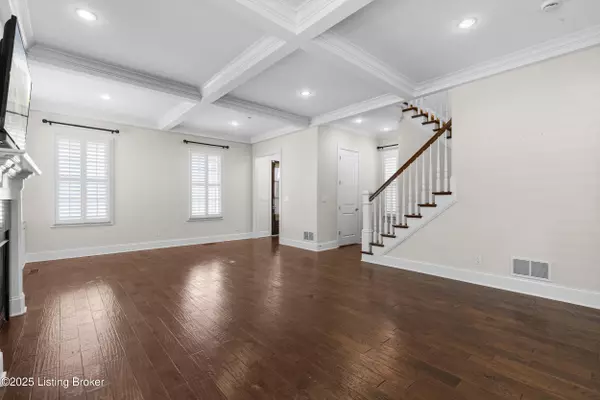 Prospect, KY 40059,11008 Kings Crown Dr