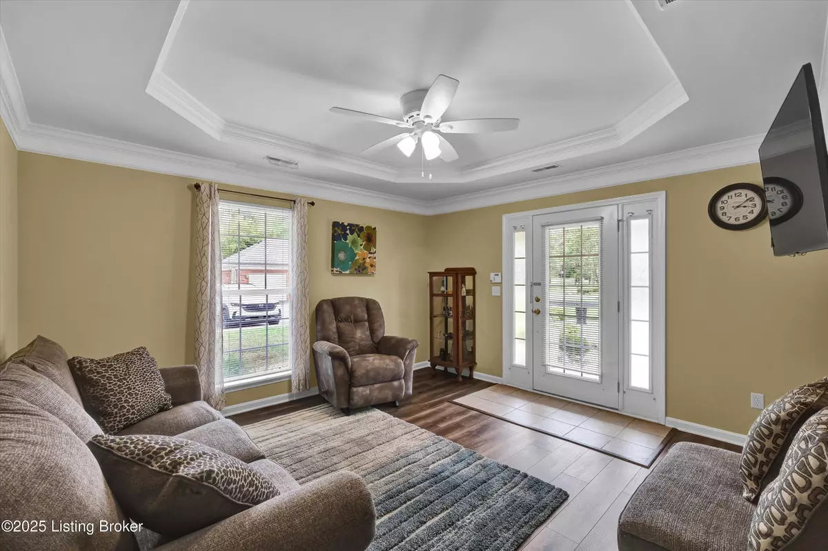 Louisville, KY 40228,7248 Briscoe Vista WAY