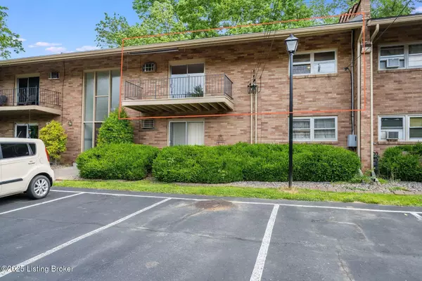 Louisville, KY 40213,3501 Illinois Ave #B6