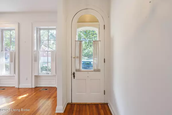 Louisville, KY 40206,1407-1409 E Washington St