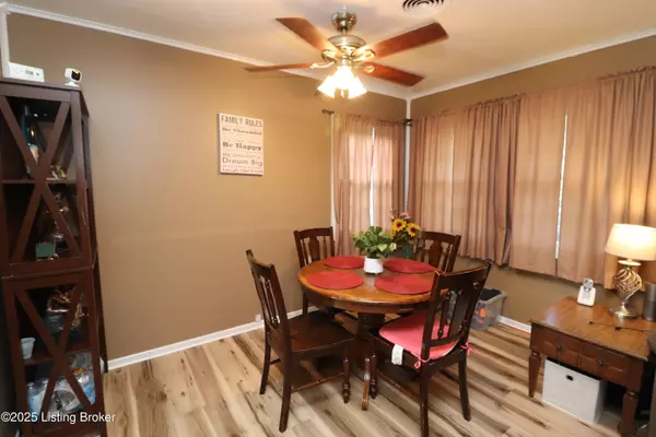 Louisville, KY 40218,251 Granvil Dr