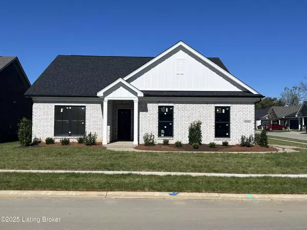 8220 Cedar Crest Ln, Louisville, KY 40291