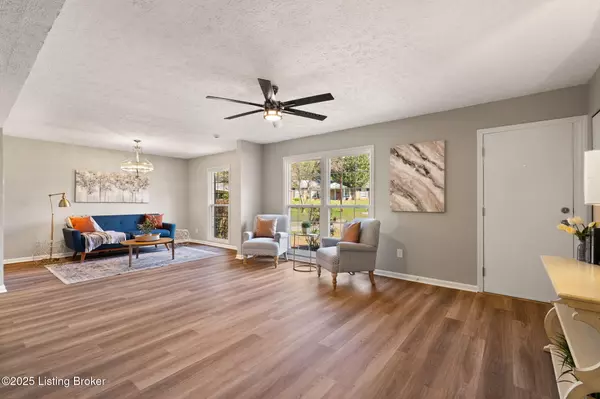 Louisville, KY 40242,2506 Rhett Ct