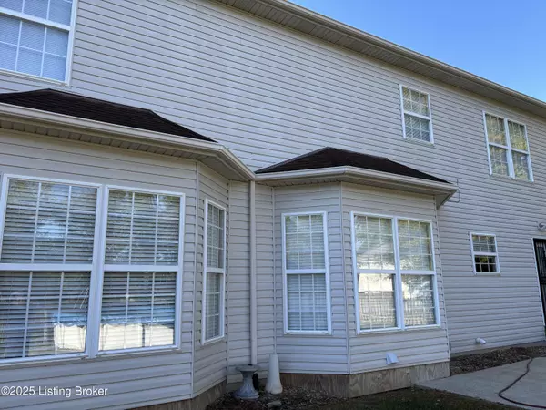 Louisville, KY 40291,10115 Landwood Dr