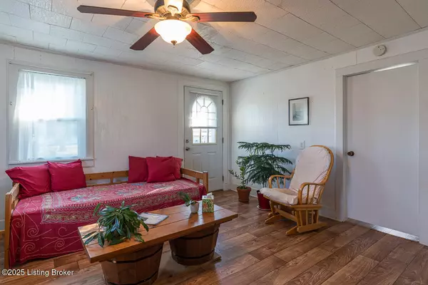 Cecilia, KY 42724,6962 Hardinsburg Rd
