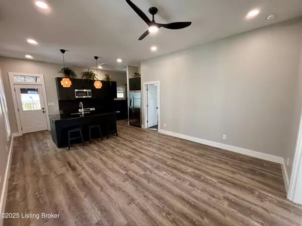 New Albany, IN 47150,416 E 11th St