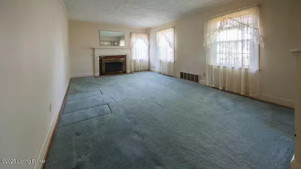 Louisville, KY 40214,110 Seneca TRL