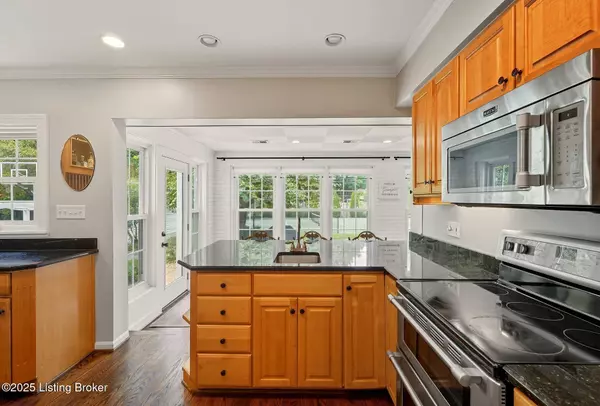 Louisville, KY 40222,9 Glenwood Rd