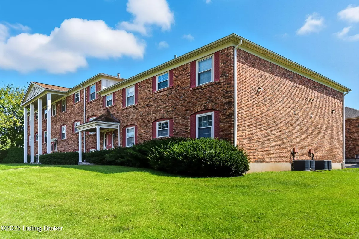 Louisville, KY 40220,7400 Six mile Ln