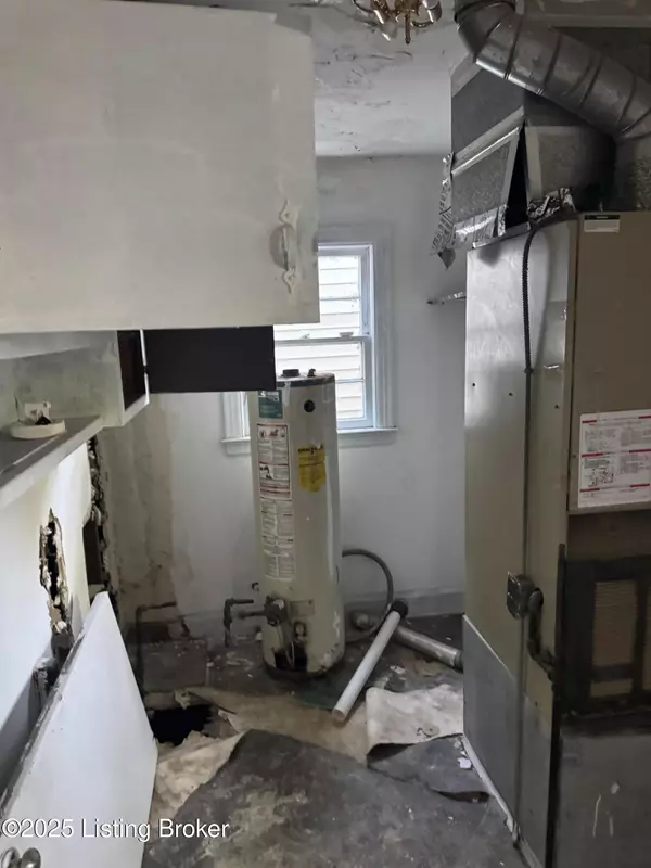 Louisville, KY 40215,818 Dresden Ave