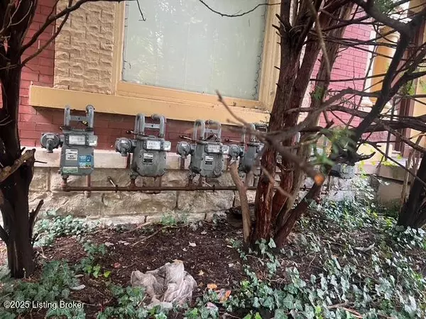 Louisville, KY 40203,1228 S Brook St