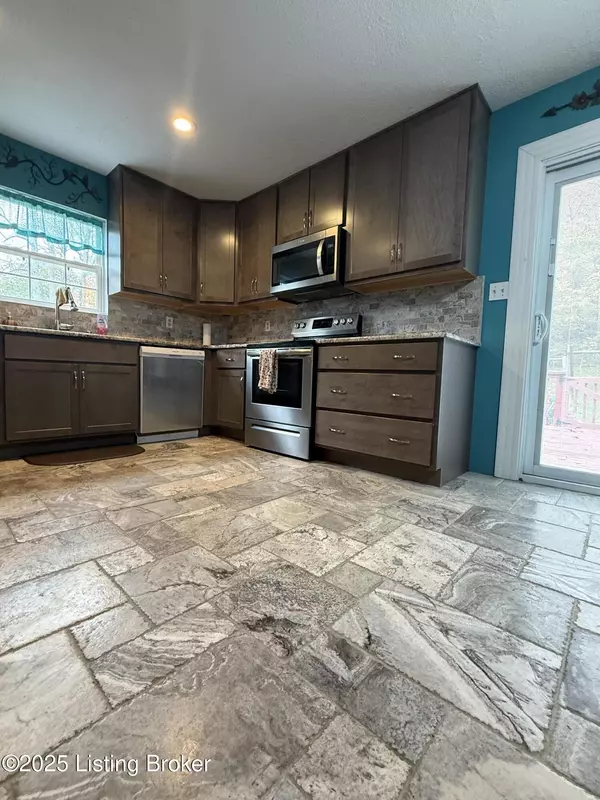 Lebanon Junction, KY 40150,3805 Wilson Creek Rd