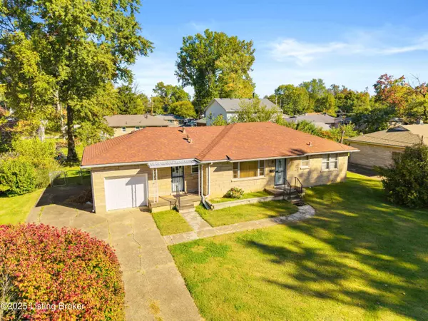 1925 Farrington Dr, Louisville, KY 40216