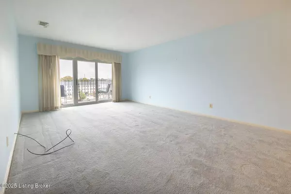 Louisville, KY 40220,3030 Breckenridge Ln #APT 519