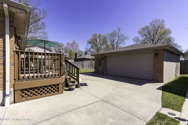 Louisville, KY 40291,5903 Bucks Ln