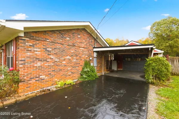 Mt Washington, KY 40047,2433 Armstrong Ln