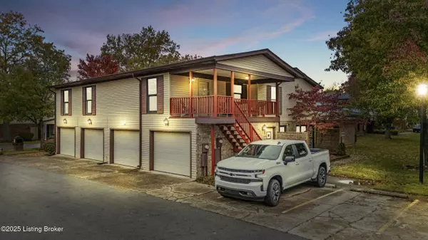 3015 Groveview Ct, Louisville, KY 40214