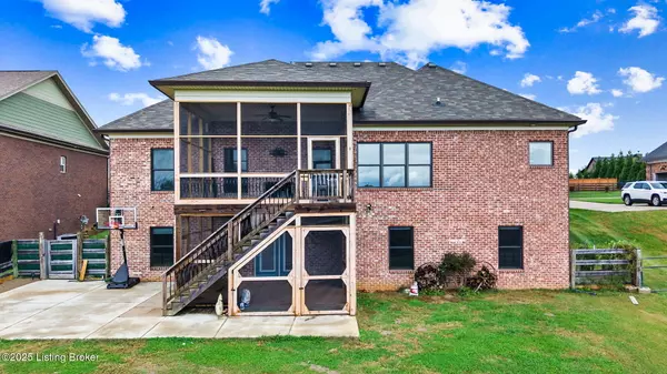 Shepherdsville, KY 40165,404 Christman Ln