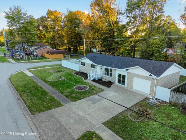 Louisville, KY 40272,9814 Sunkist WAY