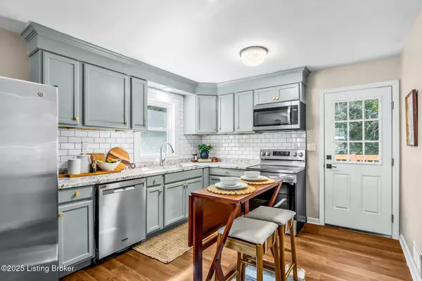 Louisville, KY 40220,3026 Nadina Dr