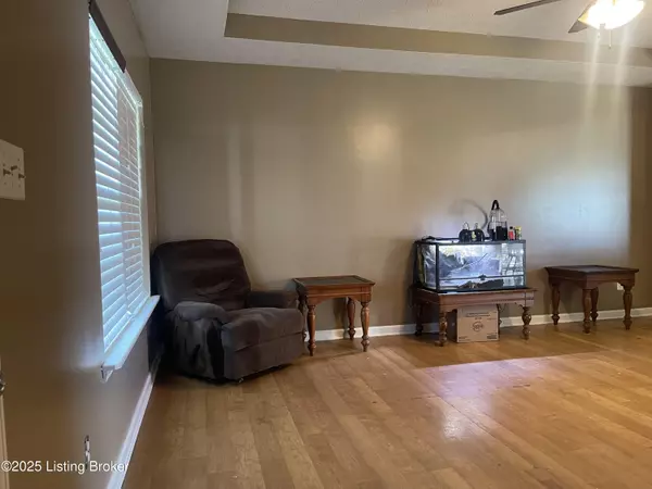 Mt Washington, KY 40047,291 Golden Wing Rd