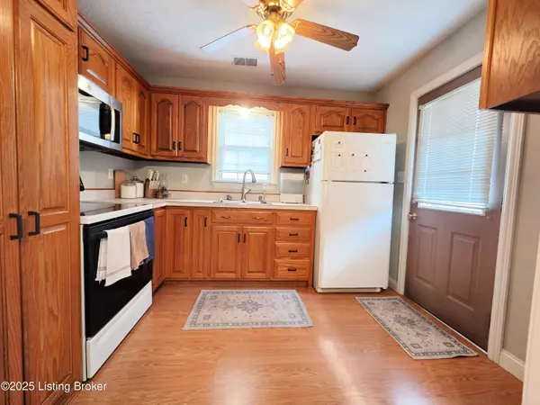 Bardstown, KY 40004,813 Johnson St