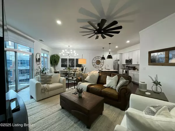 Louisville, KY 40202,324 E Main St