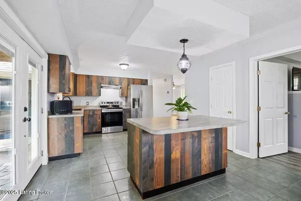 Custer, KY 40115,326 Paul Farm Ln