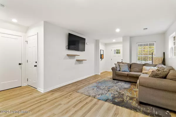 Louisville, KY 40222,1315 Witawanga Ave