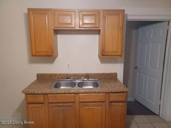 Louisville, KY 40211,1421 Hazel St