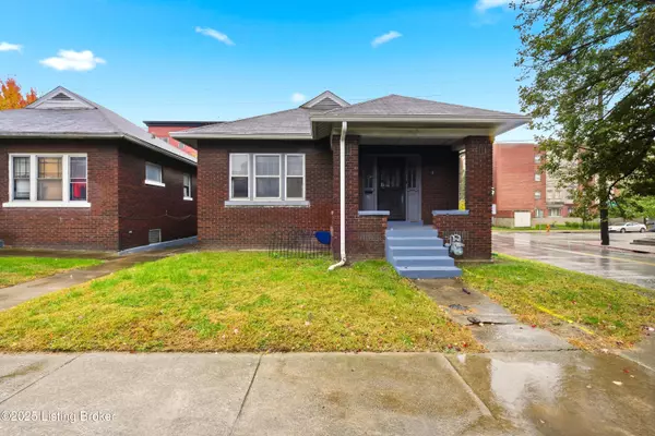 2 Eutropia Ct, Louisville, KY 40206