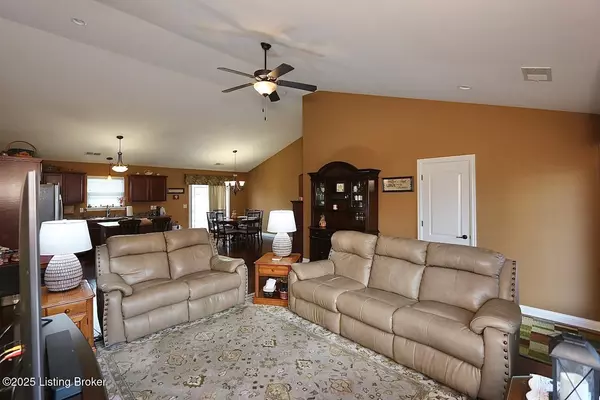 Jeffersonville, IN 47130,5510 Gum Tree Crossing