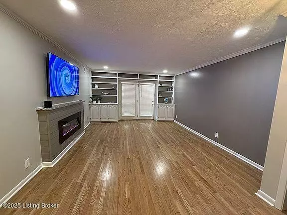 Louisville, KY 40205,1815 Gardiner Ln #B20