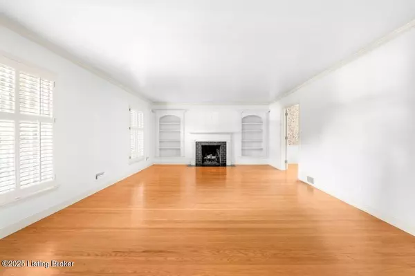 Louisville, KY 40222,6350 Limewood Cir