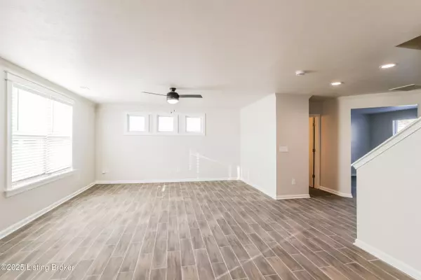 Louisville, KY 40229,6797 Brittany Oak Dr