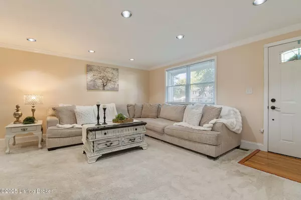 Louisville, KY 40245,4715 Lunenburg Dr