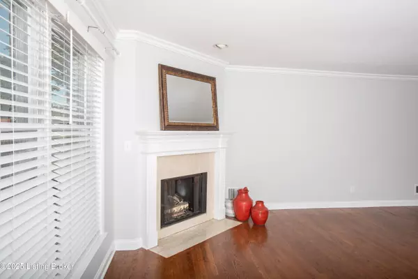 Louisville, KY 40205,152 Gardiner Lake Rd