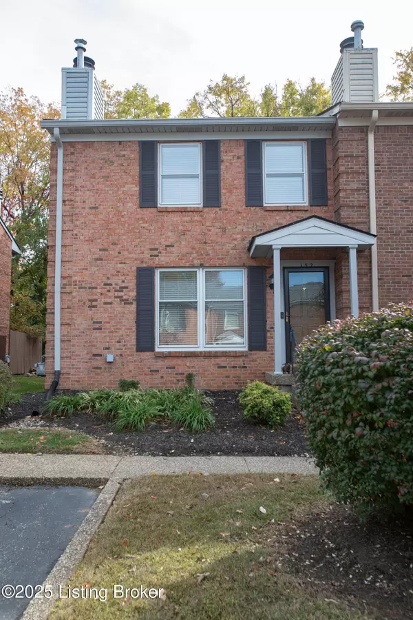 Louisville, KY 40205,152 Gardiner Lake Rd