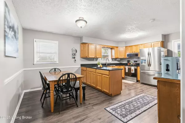 Elizabethtown, KY 42701,208 Claudie Ave